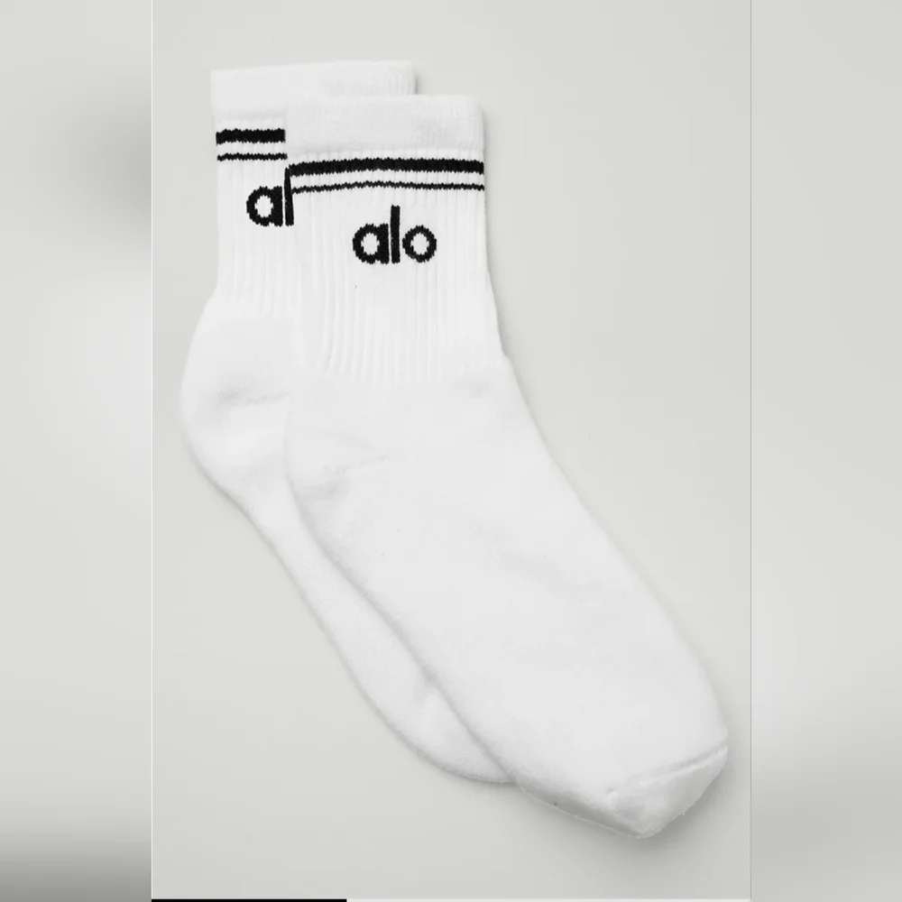Alo Yoga Unisex Half-Crew Sock Athletic Core: White/Black Medium $34
